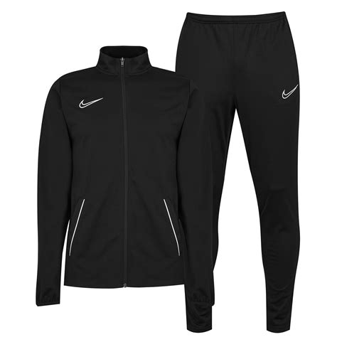 all black nike tracksuit.